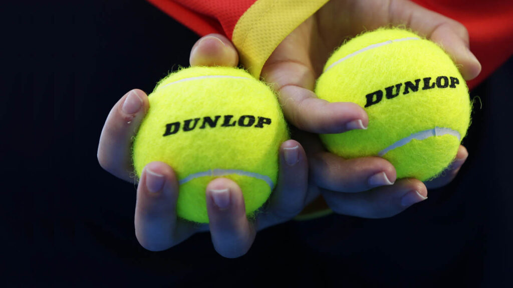Tennis Balls and How to Choose Them
